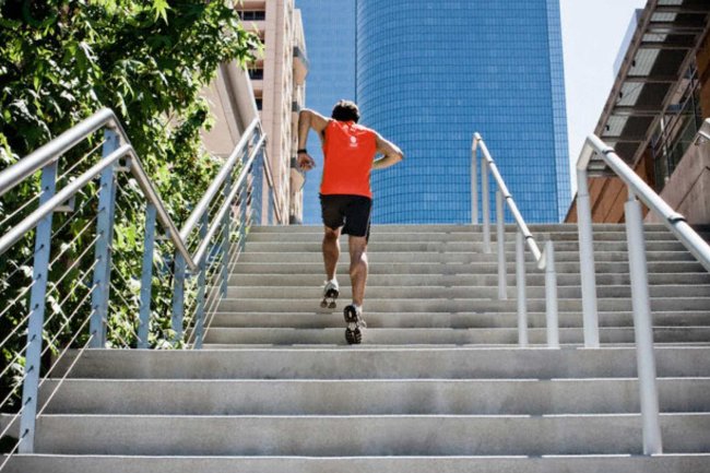 जिमिंग ही नहीं, सीढ़ियां चढ़ने से भी होता है वजन कम