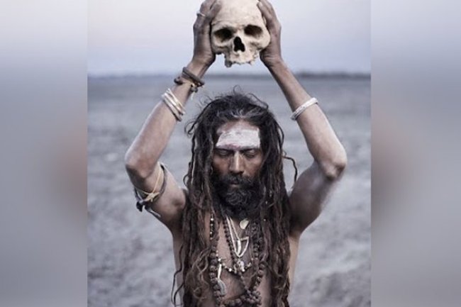 जानिए अघोरियों की रहस्यमयी दुनिया की कुछ अनजानी बातें !