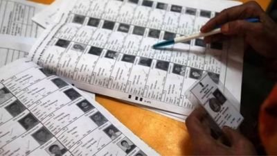 Lok Sabha Elections 2024: कैसे घर बैठे ऑनलाइन डाउनलोड करें अपनी वोटर स्लिप