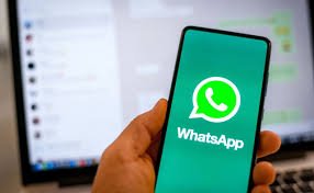 WhatsApp ला रहा नया फीचर, खुद लगेगी डीपी, बिना टाइप किए होगी चैटिंग