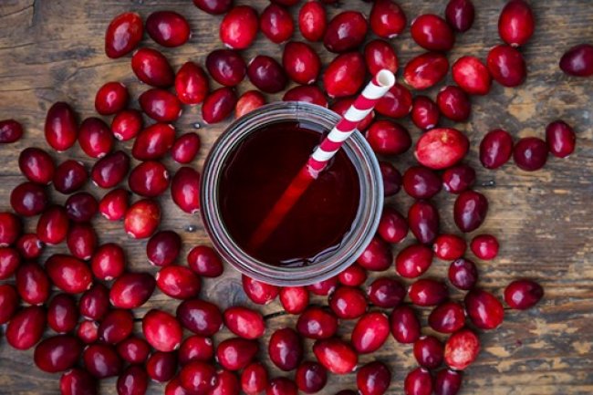 क्रैनबेरी (करौंदा) जूस के फायदे और नुकसान